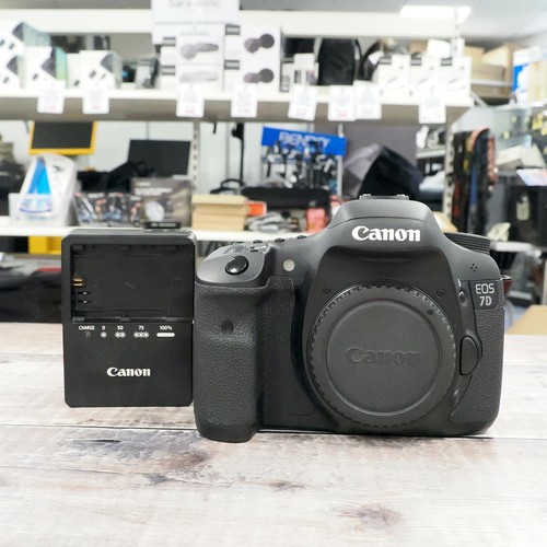 Canon eos mark - i, usata