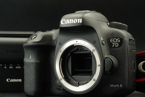 Canon eos mark dslr - mark, ii